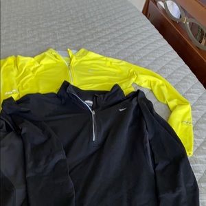 Set of 2 Women’s Nike Sri-fit quarter zip pullover